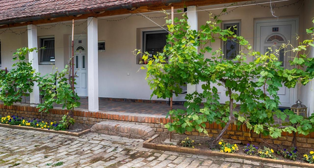 Julia Apartman Pacir Zewnętrze zdjęcie